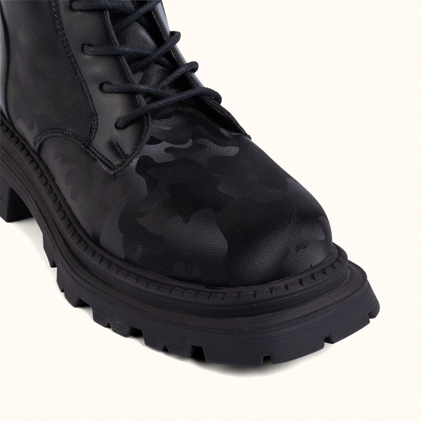 ARMY BOOT IN BLACK